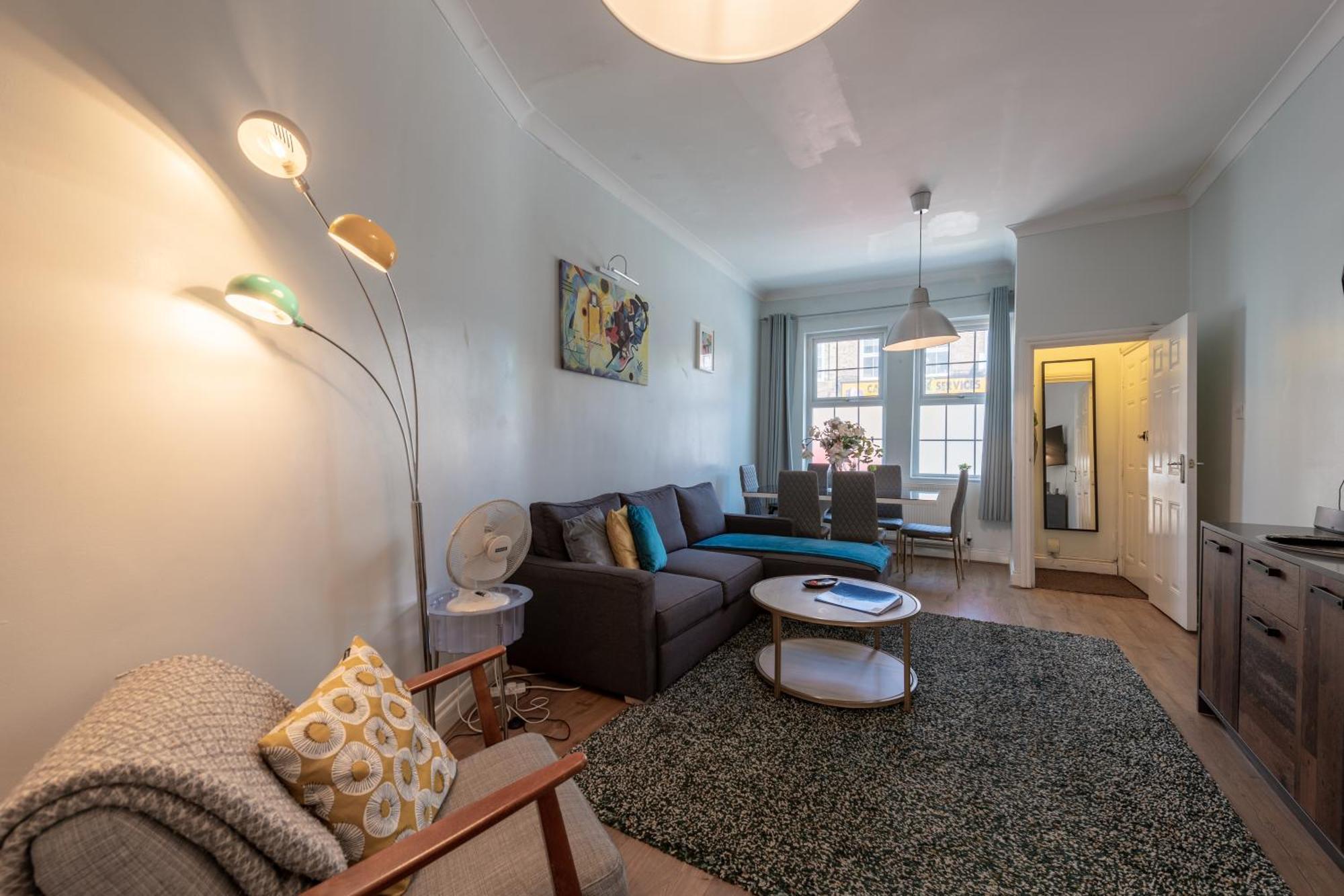 Spacious Comfy 2Br Flat Londra Esterno foto
