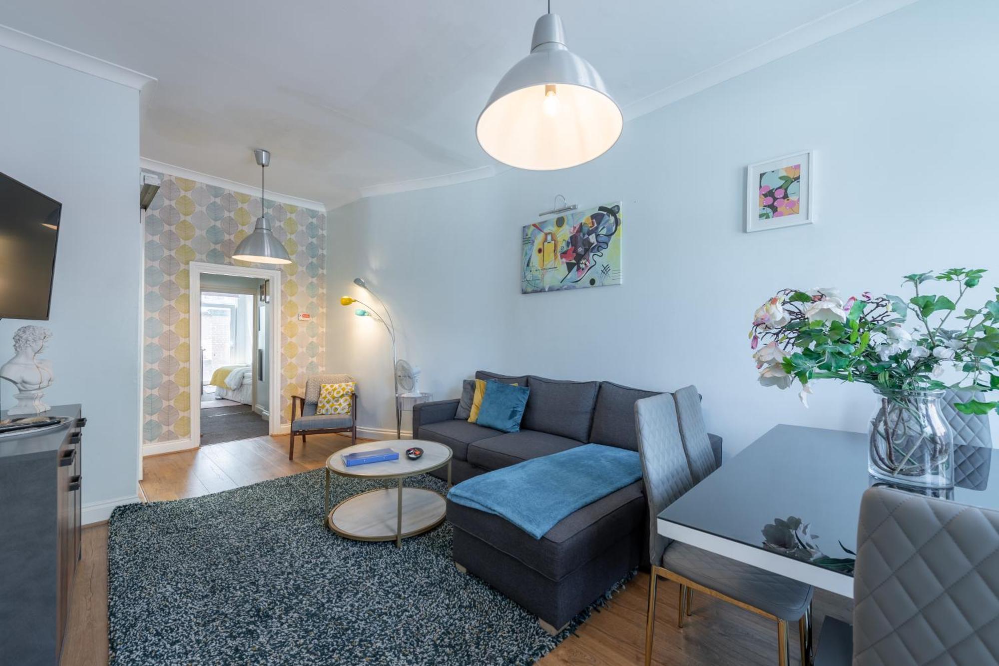 Spacious Comfy 2Br Flat Londra Esterno foto