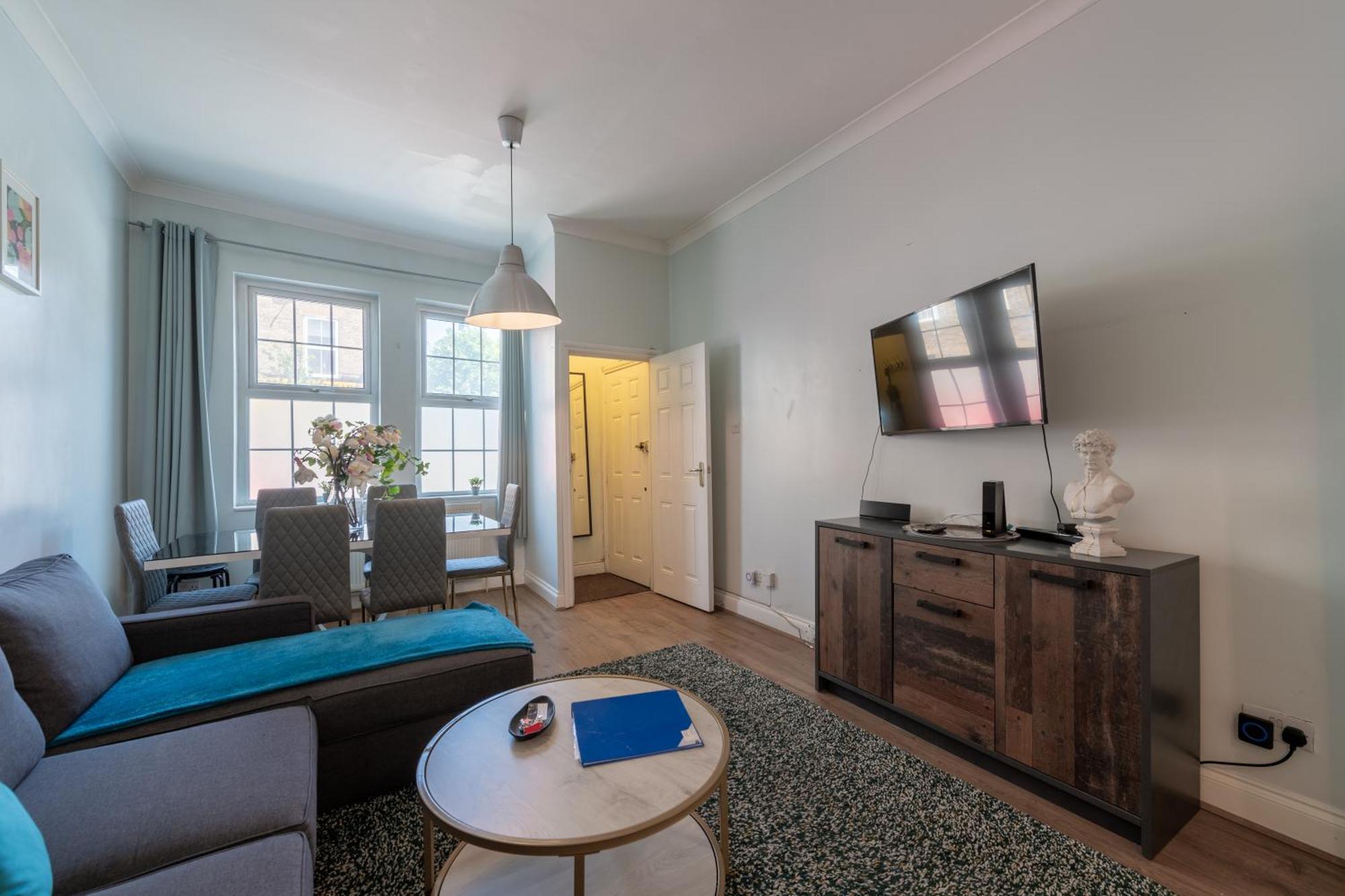 Spacious Comfy 2Br Flat Londra Esterno foto